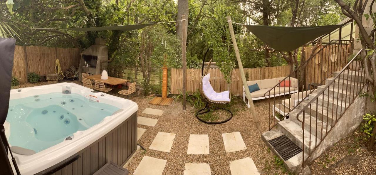 Maison Dans Les Arbres, Spa, Tennis, Parking Nimes Ngoại thất bức ảnh