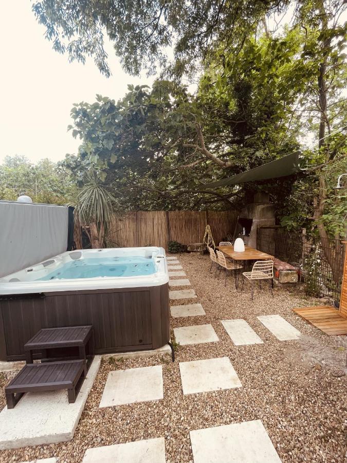 Maison Dans Les Arbres, Spa, Tennis, Parking Nimes Ngoại thất bức ảnh