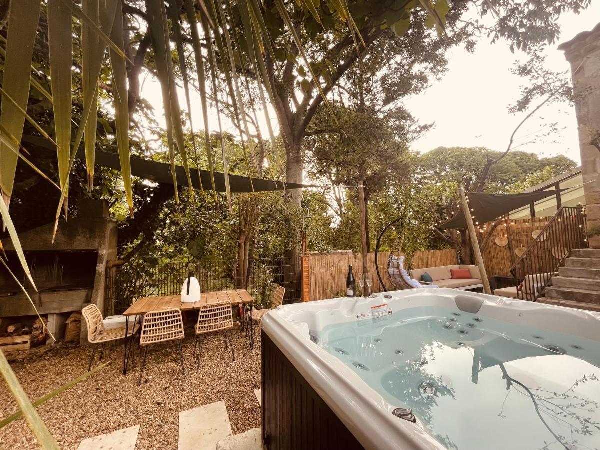 Maison Dans Les Arbres, Spa, Tennis, Parking Nimes Ngoại thất bức ảnh